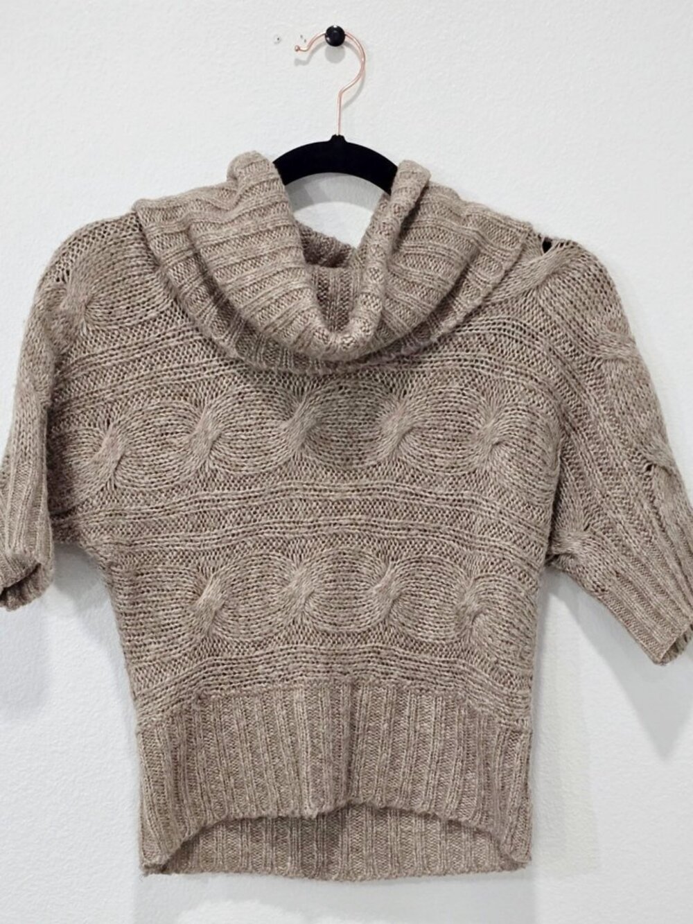 Delias ✦ Cable Knit Short‑Sleeve Sweater ✦ Tan Cowl‑Neck Soft Acrylic Textured S - Picture 2 of 8